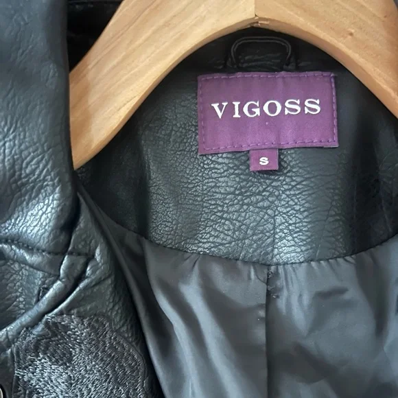 Vigoss Y2K floral embroidered studded faux leather jacket *excellent condition* - Picture 5 of 5